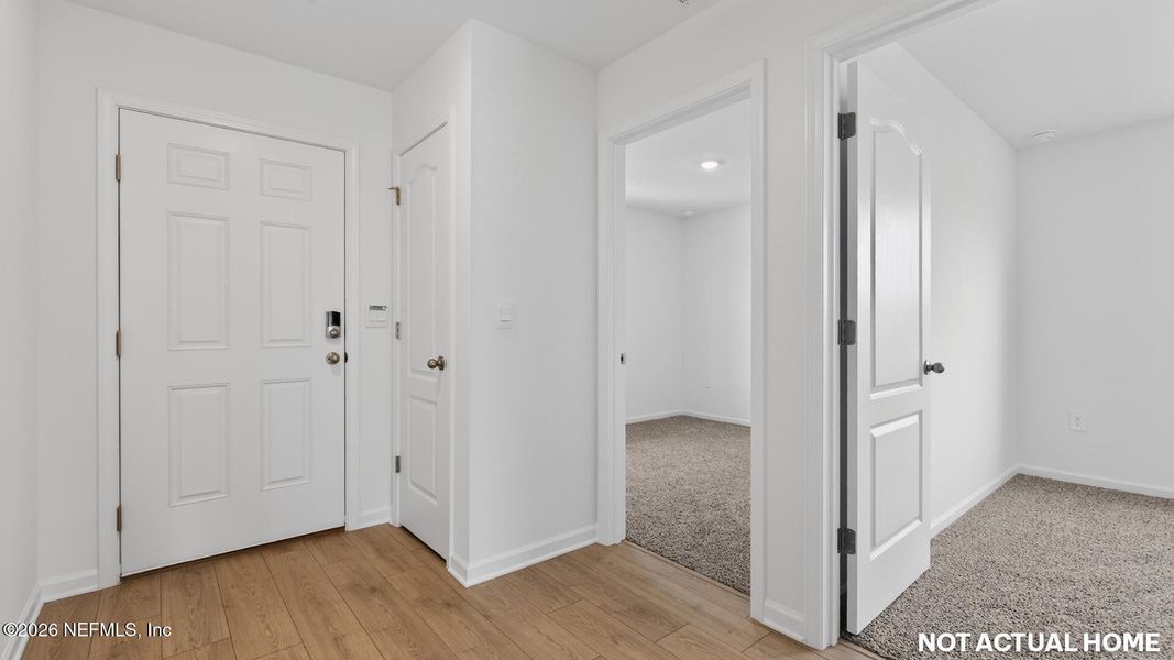 Spacious, unfurnished interior of a new home in Copes Landing, Jacksonville (Image 21).
