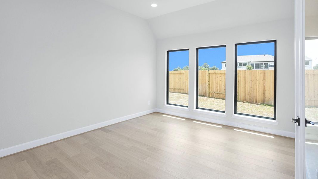 Spacious, unfurnished interior of a new home in Briarley, Montgomery (Image 17).
