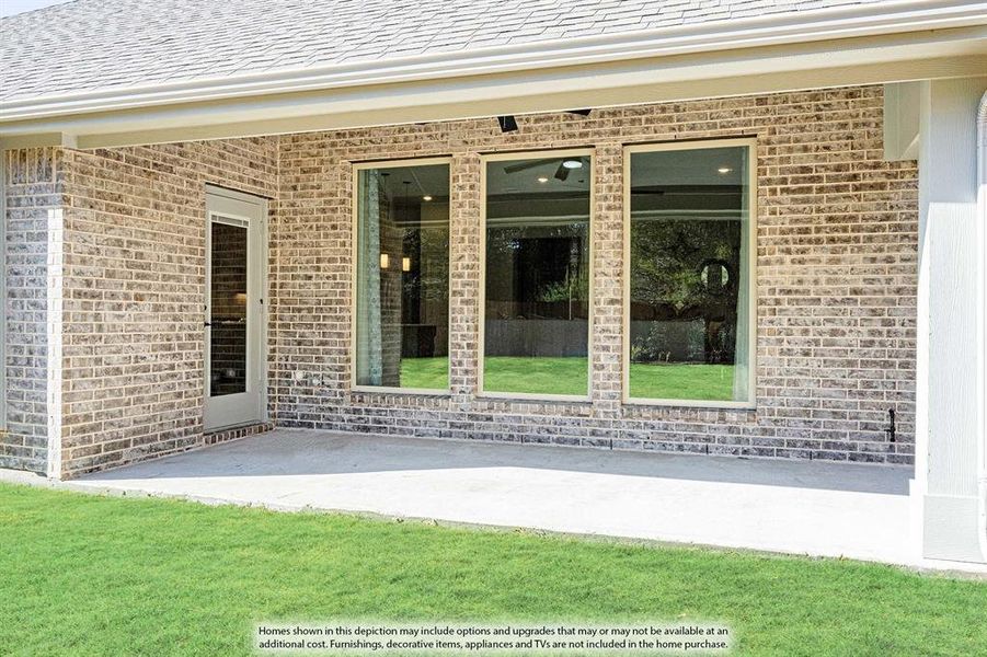Exterior details and patio area of a home in Villages of Walnut Grove, Midlothian (Image 2).