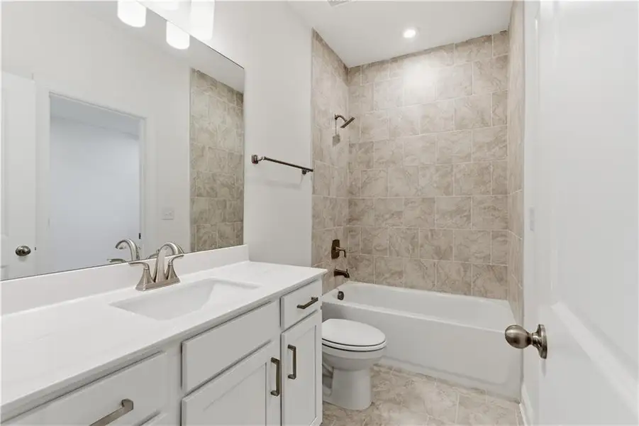 Furnished interior view inside a new home in The Estates at Hurricane Pointe, Douglasville (Image 39).