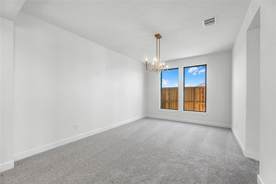 Spacious, unfurnished interior of a new home in Lago Mar, Texas City (Image 17).