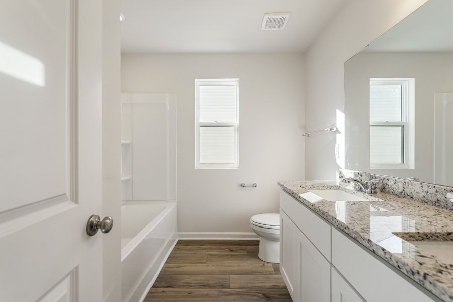 Furnished interior view inside a new home in Richmond Hill, Inman (Image 13).