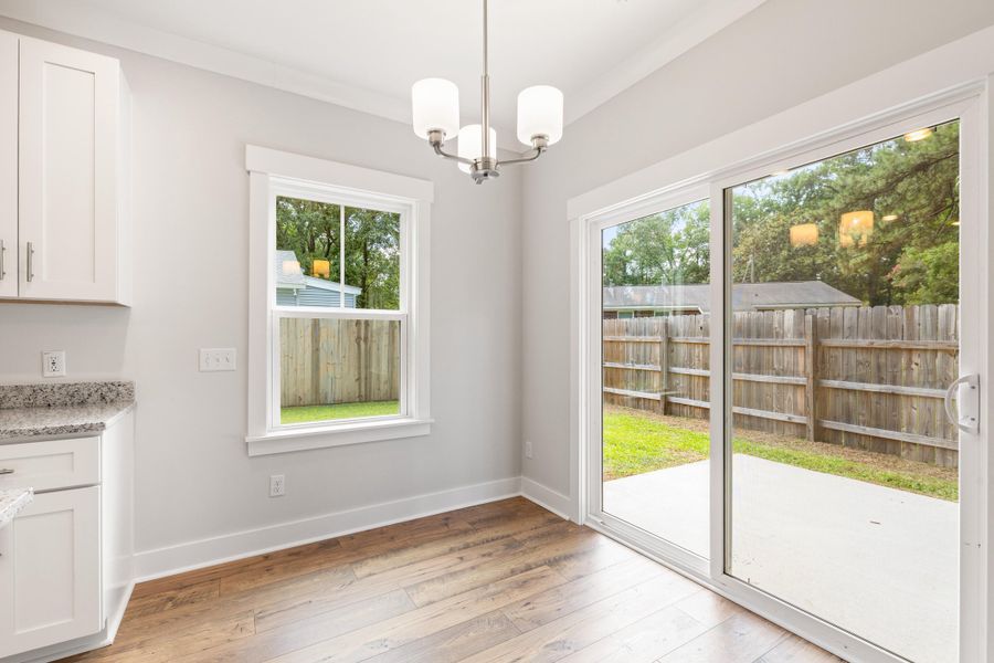 Spacious, unfurnished interior of a new home in , Charleston (Image 20).