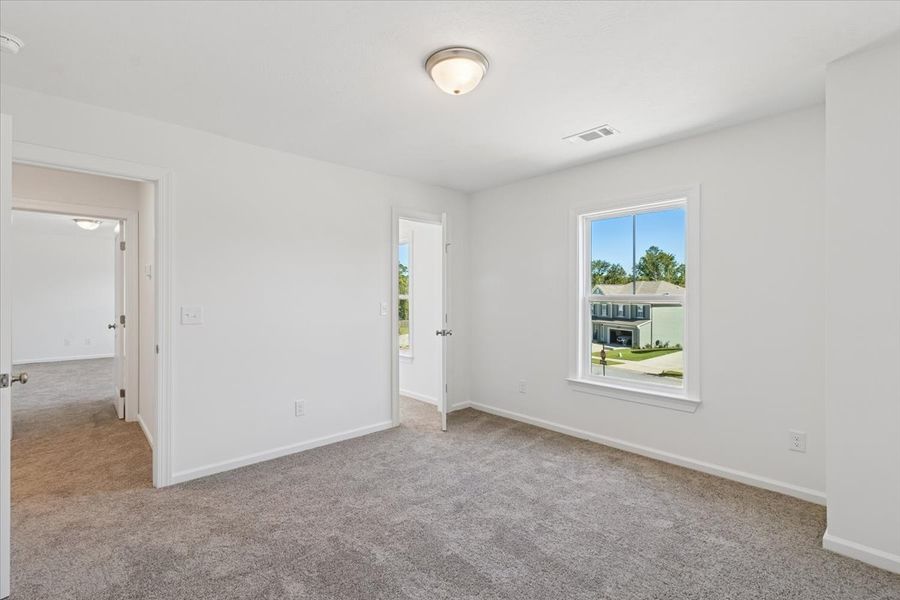 Spacious, unfurnished interior of a new home in Crawford Creek, Grovetown (Image 22).