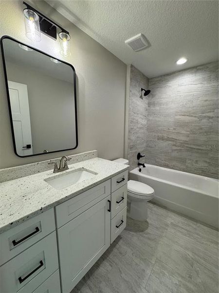 Furnished interior view inside a new home in , Dunnellon (Image 9).