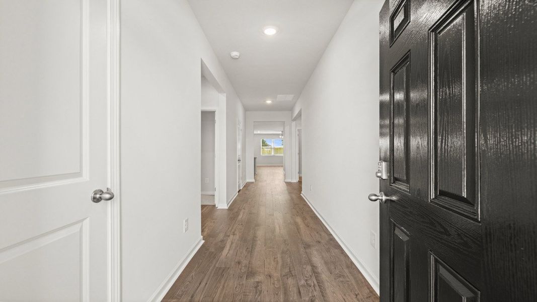Spacious, unfurnished interior of a new home in Captain's Corner, Grovetown (Image 31). Spacious, unfurnished interior of a new home in Captain's Corner, Grovetown (Image 31).