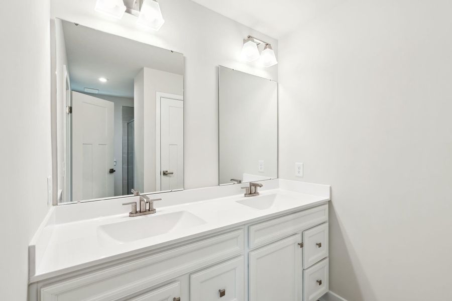 Image 29 of a home in Crescent Cove.