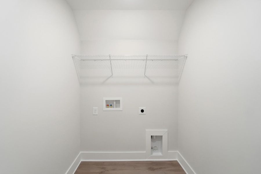 Spacious, unfurnished interior of a new home in Blythe Mill Townhomes, Waxhaw (Image 33). Spacious, unfurnished interior of a new home in Blythe Mill Townhomes, Waxhaw (Image 33).