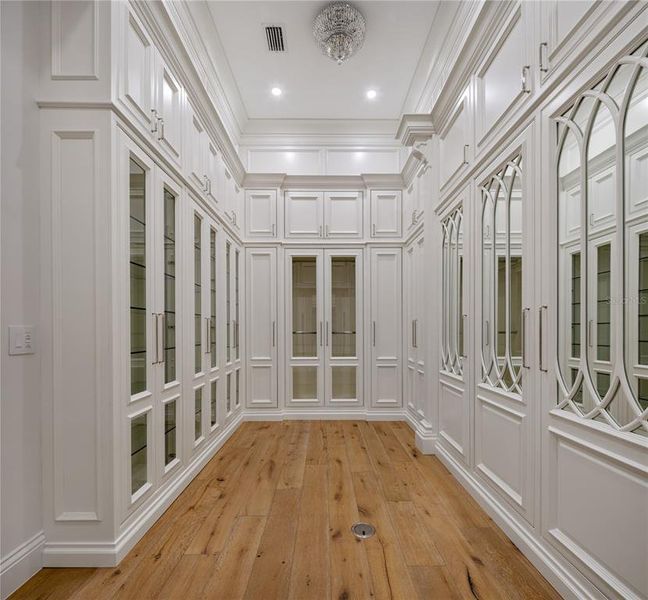 Spacious, unfurnished interior of a new home in , Ocala (Image 16).