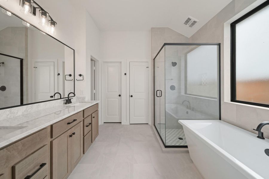 Image 17 of a home in Bridgeland 45', 50', 70'. Image 17 of a home in Bridgeland 45', 50', 70'.