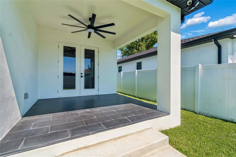 Exterior details and patio area of a home in , Tampa (Image 46).