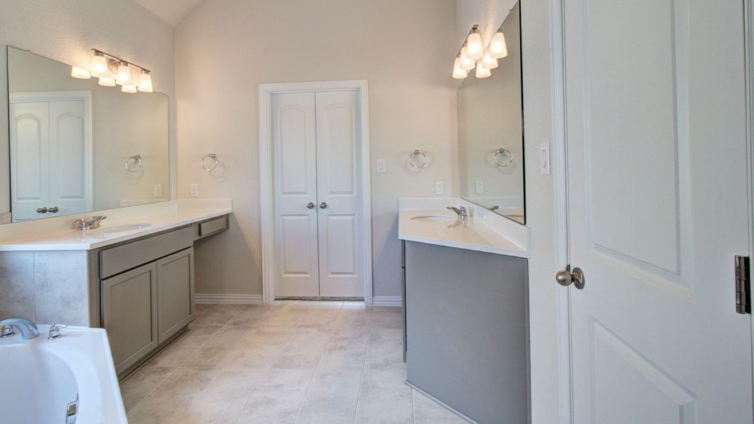 Furnished interior view inside a new home in The Crossvine, Schertz (Image 19).