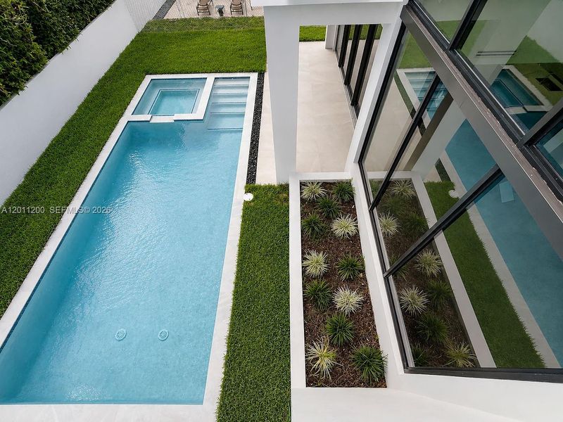 Exterior details and patio area of a home in , Miami Lakes (Image 42).