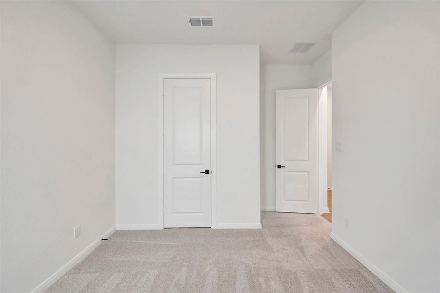 Spacious, unfurnished interior of a new home in Legacy - Retreat Collection, League City (Image 28). Spacious, unfurnished interior of a new home in Legacy - Retreat Collection, League City (Image 28).