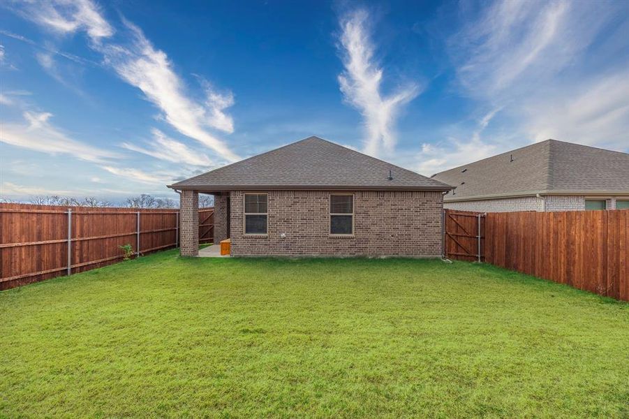 Exterior details and patio area of a home in , Lavon (Image 16).