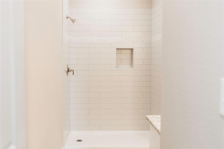 Spacious, unfurnished interior of a new home in , Surfside Beach (Image 20).