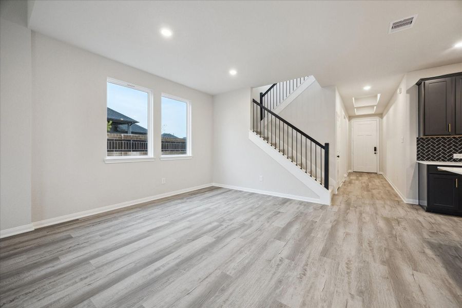 Spacious, unfurnished interior of a new home in Elyson, Katy (Image 24).