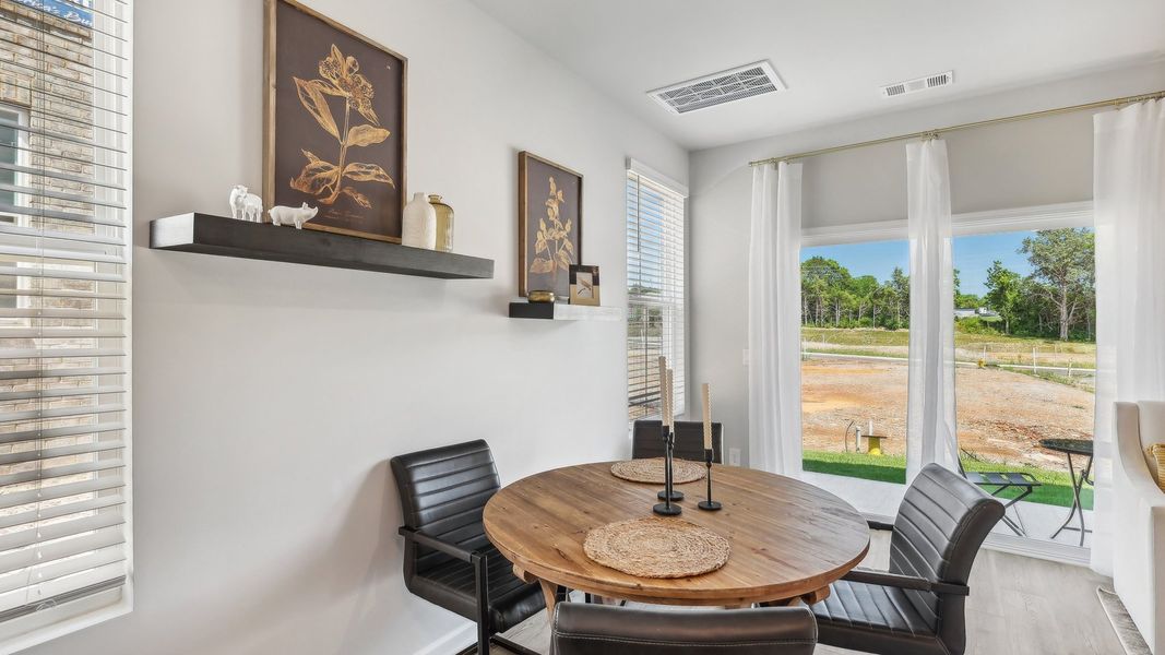 Representative furnished interior of a home built from the FRANKLIN by D.R. Horton in Campbell Place, Lebanon (Image 7).