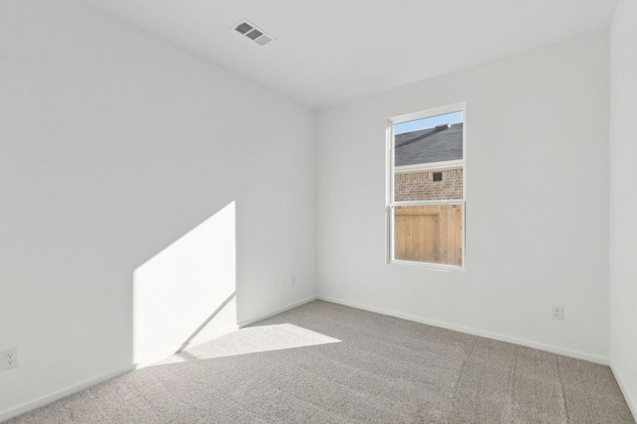 Spacious, unfurnished interior of a new home in Montgomery Bend, Montgomery (Image 19).