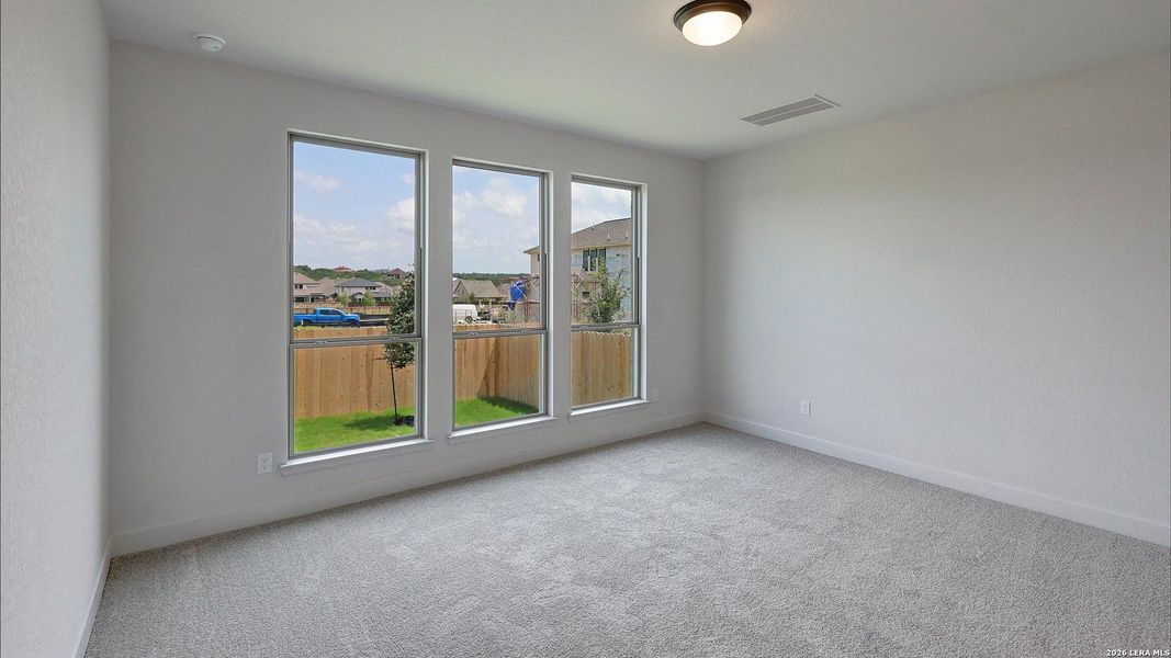 Spacious, unfurnished interior of a new home in Briggs Ranch, San Antonio (Image 20).