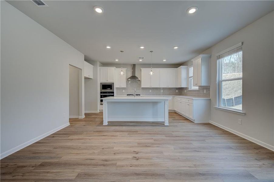 Spacious, unfurnished interior of a new home in Hamilton Lakes, Lawrenceville (Image 19).