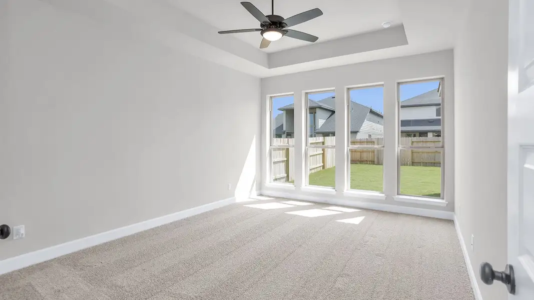 Spacious, unfurnished interior of a new home in Everly, Hockley (Image 10).