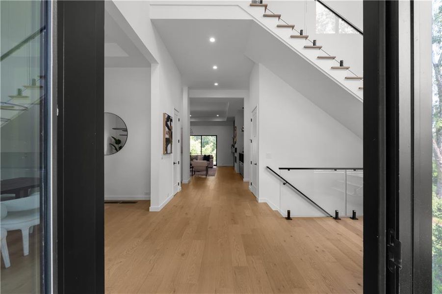 Spacious, unfurnished interior of a new home in , Atlanta (Image 93). Spacious, unfurnished interior of a new home in , Atlanta (Image 93).