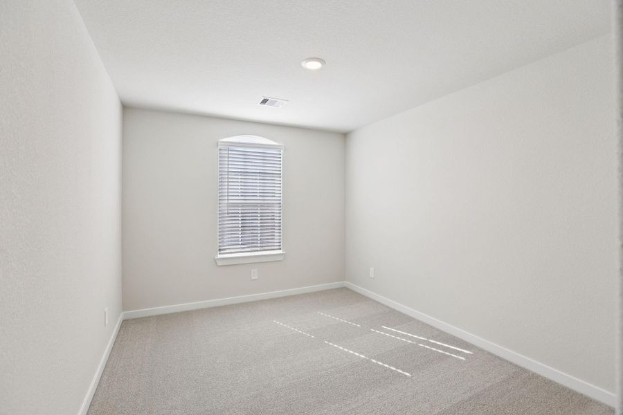 Spacious, unfurnished interior of a new home in Pine Lake Cove - Premier Series, Montgomery (Image 38).