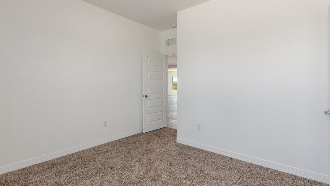 Representative unfurnished interior of a home built from the Catalina - Plan H50T4 by D.R. Horton in Sahuarita Acres, Sahuarita (Image 41).