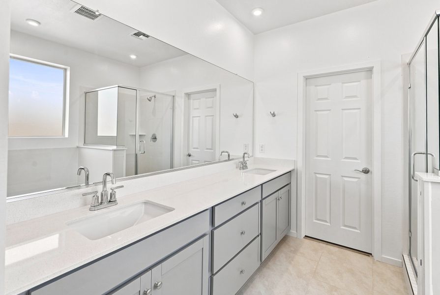 Furnished interior view inside a new home in Montana Vista - Summit, Buckeye (Image 11).