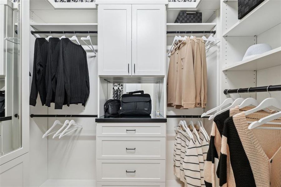 Image 36 of a home in Valencia Ridge.