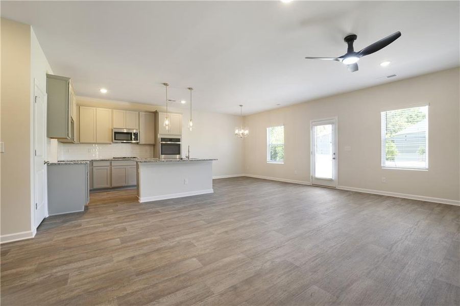 Spacious, unfurnished interior of a new home in Conner Springs, Social Circle (Image 25).