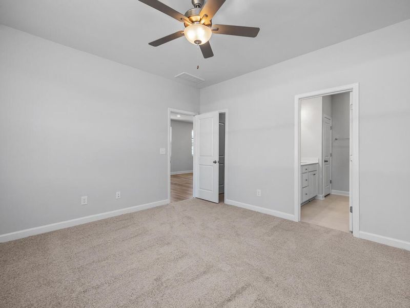 Spacious, unfurnished interior of a new home in Gregory Village, Lillington (Image 19). Spacious, unfurnished interior of a new home in Gregory Village, Lillington (Image 19).