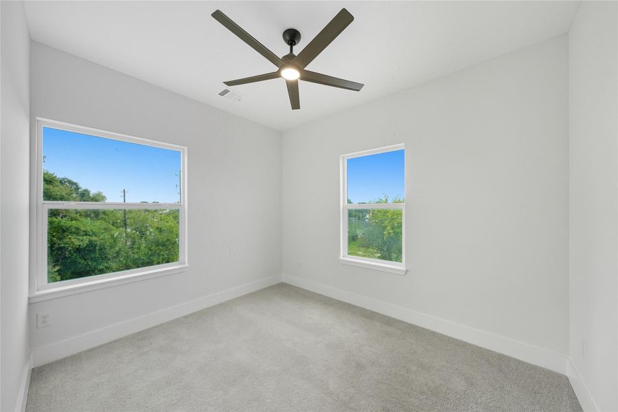 Spacious, unfurnished interior of a new home in , Houston (Image 19).