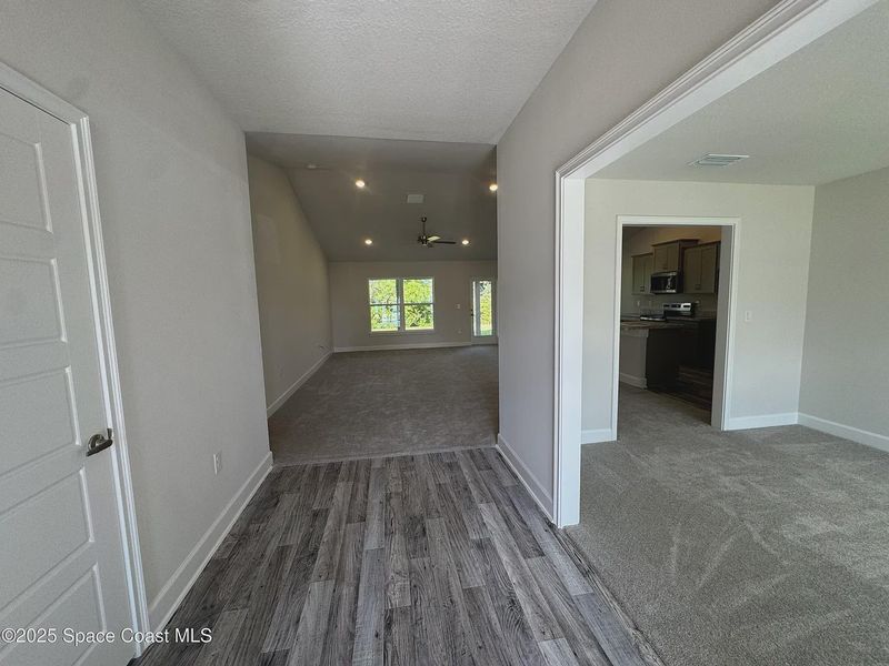 Spacious, unfurnished interior of a new home in Palm Bay, Palm Bay (Image 4).