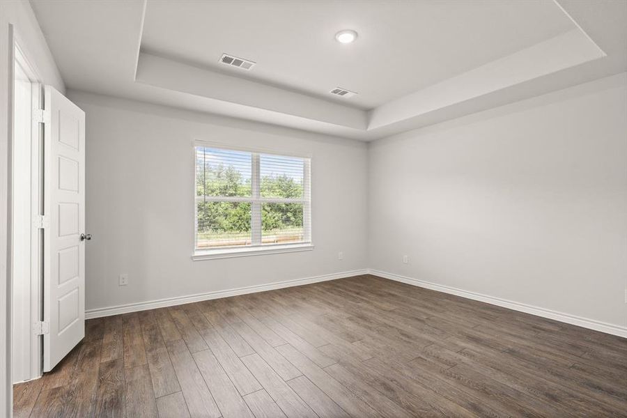 Spacious, unfurnished interior of a new home in Christian Meadows, Ennis (Image 10). Spacious, unfurnished interior of a new home in Christian Meadows, Ennis (Image 10).