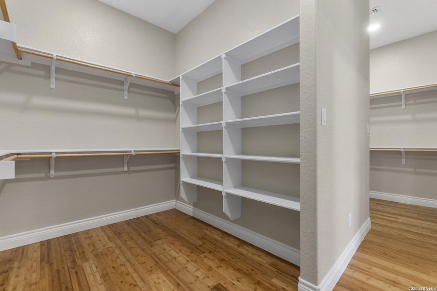 Spacious, unfurnished interior of a new home in , New Braunfels (Image 38).