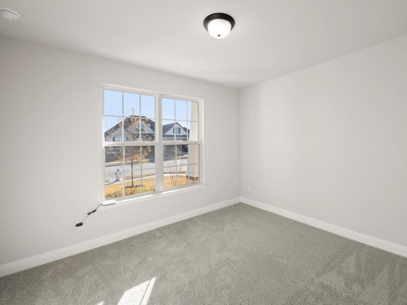 Spacious, unfurnished interior of a new home in Waverly Estates, Nevada (Image 16).