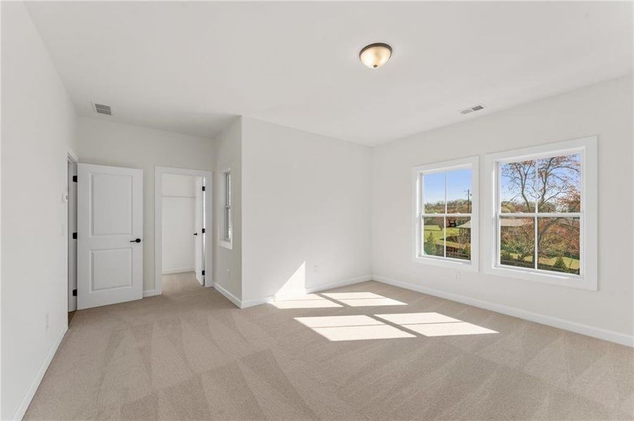 Spacious, unfurnished interior of a new home in The Reserve at Knollwood, Canton (Image 19).