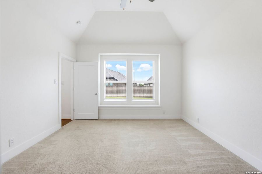 Spacious, unfurnished interior of a new home in Alsatian Oaks, Castroville (Image 22).