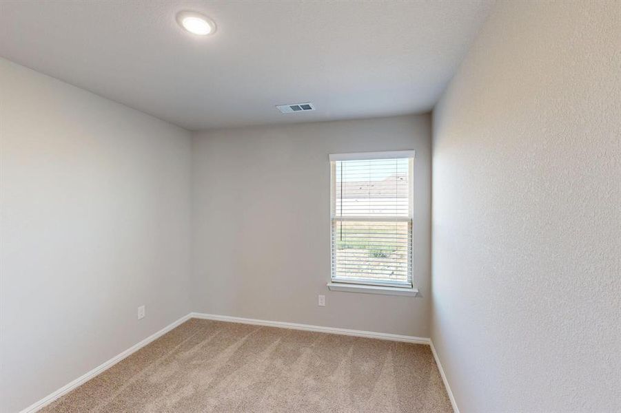 Spacious, unfurnished interior of a new home in Meadow Park, Ponder (Image 20).