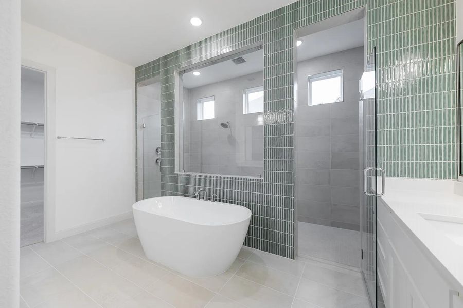 The Dakota primary bath