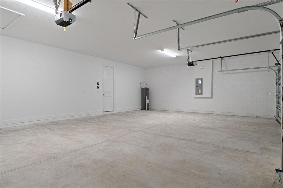 Spacious, unfurnished interior of a new home in , Lecanto (Image 23). Spacious, unfurnished interior of a new home in , Lecanto (Image 23).