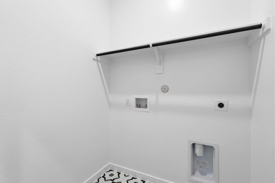 Spacious, unfurnished interior of a new home in Sienna 45', 50', Missouri City (Image 18).