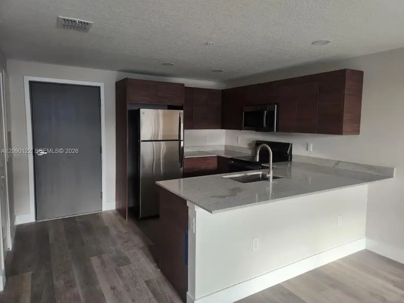 Furnished interior view inside a new home in , Orlando (Image 3).