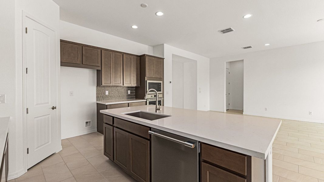 Furnished interior view inside a new home in Sycamore Farms, Surprise (Image 8).