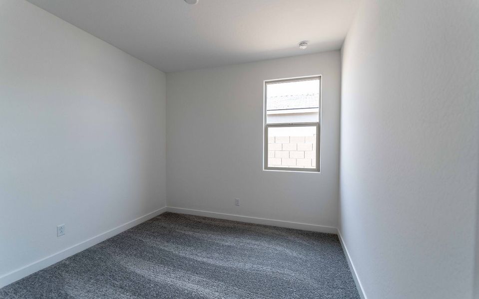 Spacious, unfurnished interior of a new home in Rancho Santa Rosa, Maricopa (Image 14).