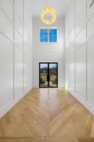 Spacious, unfurnished interior of a new home in , Fairview (Image 24).