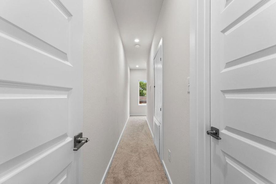 Spacious, unfurnished interior of a new home in , Dallas (Image 37).