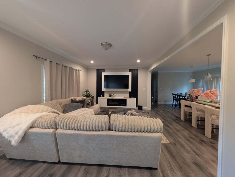 Furnished interior view inside a new home in , Walterboro (Image 4).